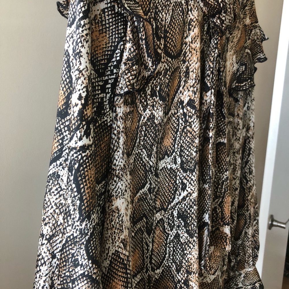🤎💛Brand New Zara Blouse in Snakeskin Patterns🤎 - Picture 11 of 16